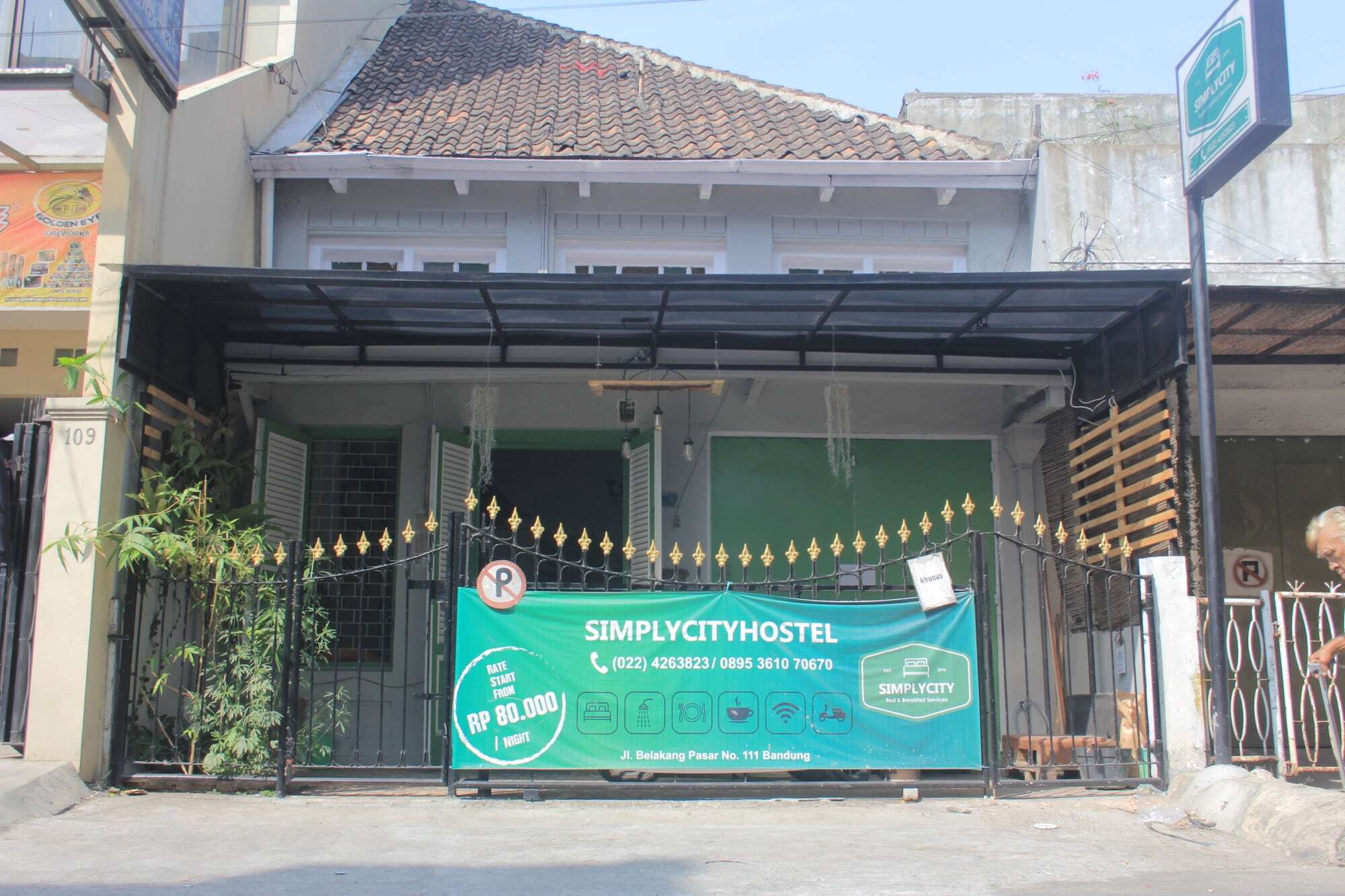 Simplycity Hostel Syariah Bandung Exteriör bild